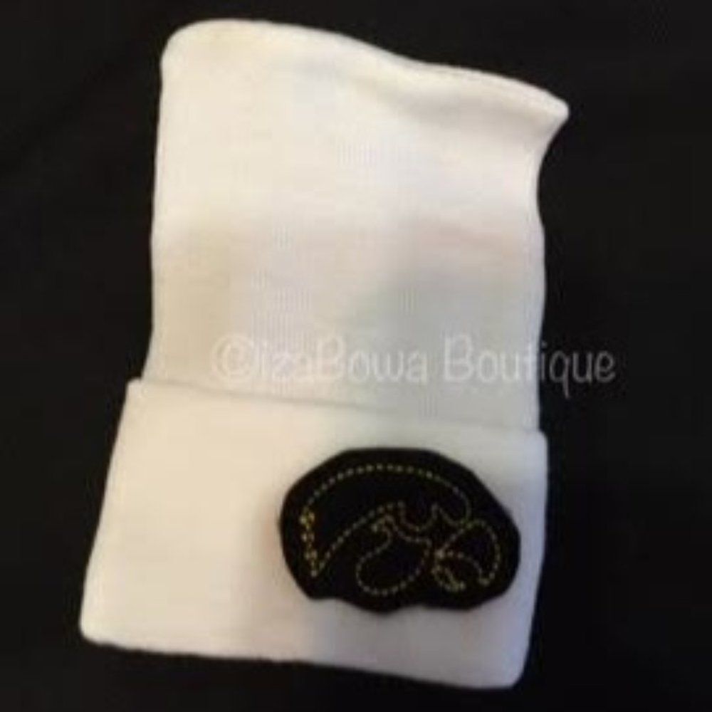 White Newborn Hat with "Iowa Hawkeyes"  NB404 Handmade NWT Boutique